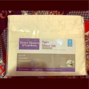 BHG Twin size Sheet Set